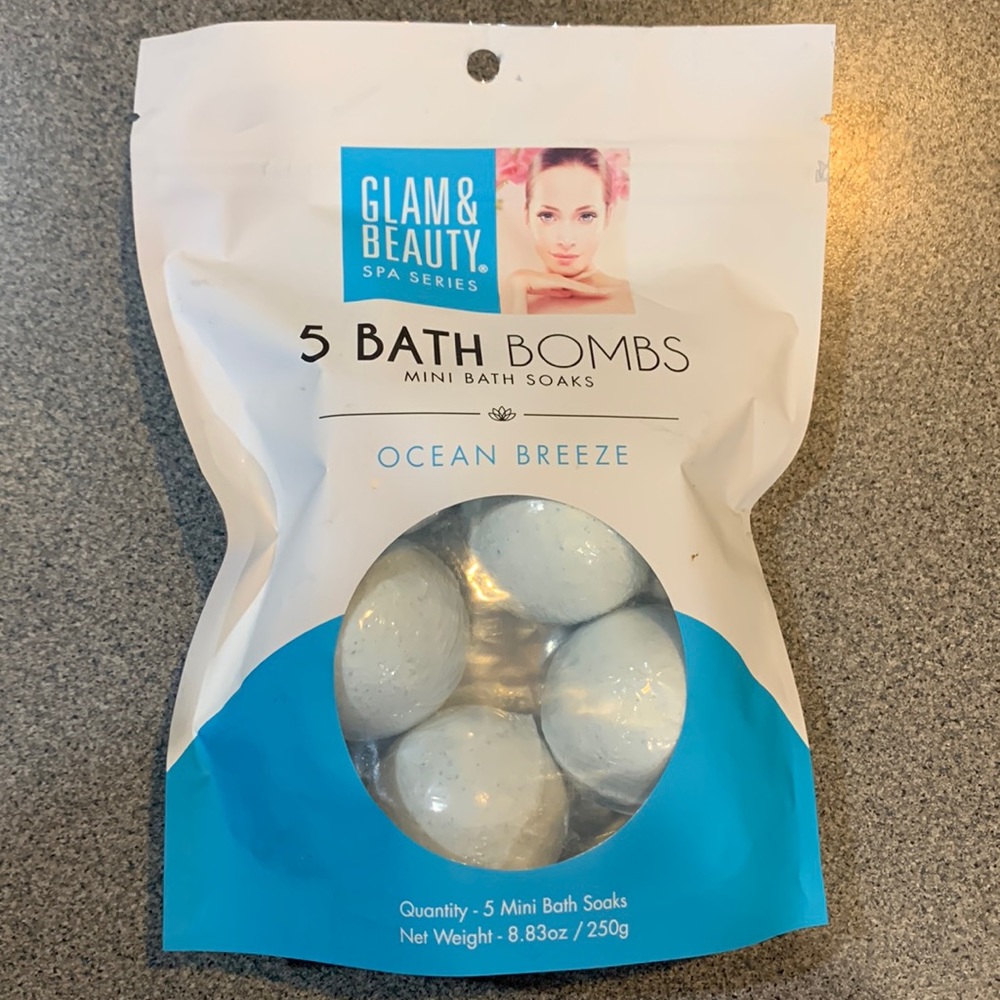 Glam & Beauty Bath Bombs